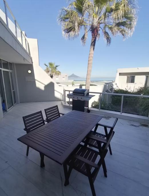 To Let 2 Bedroom Property for Rent in Dolphin Beach Western Cape